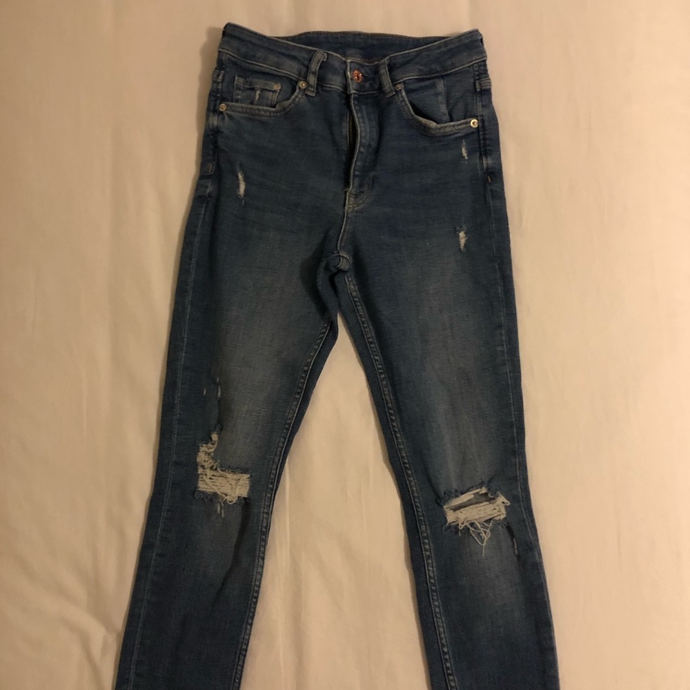 H&M ripped skinny jeans